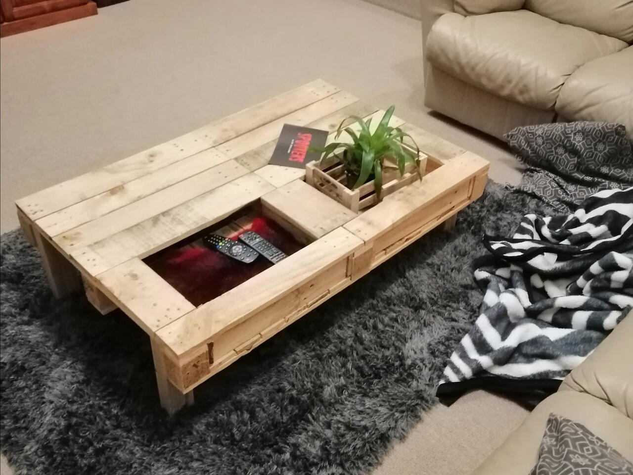 How To Make Pallet Coffee Table By Ra Craftlog