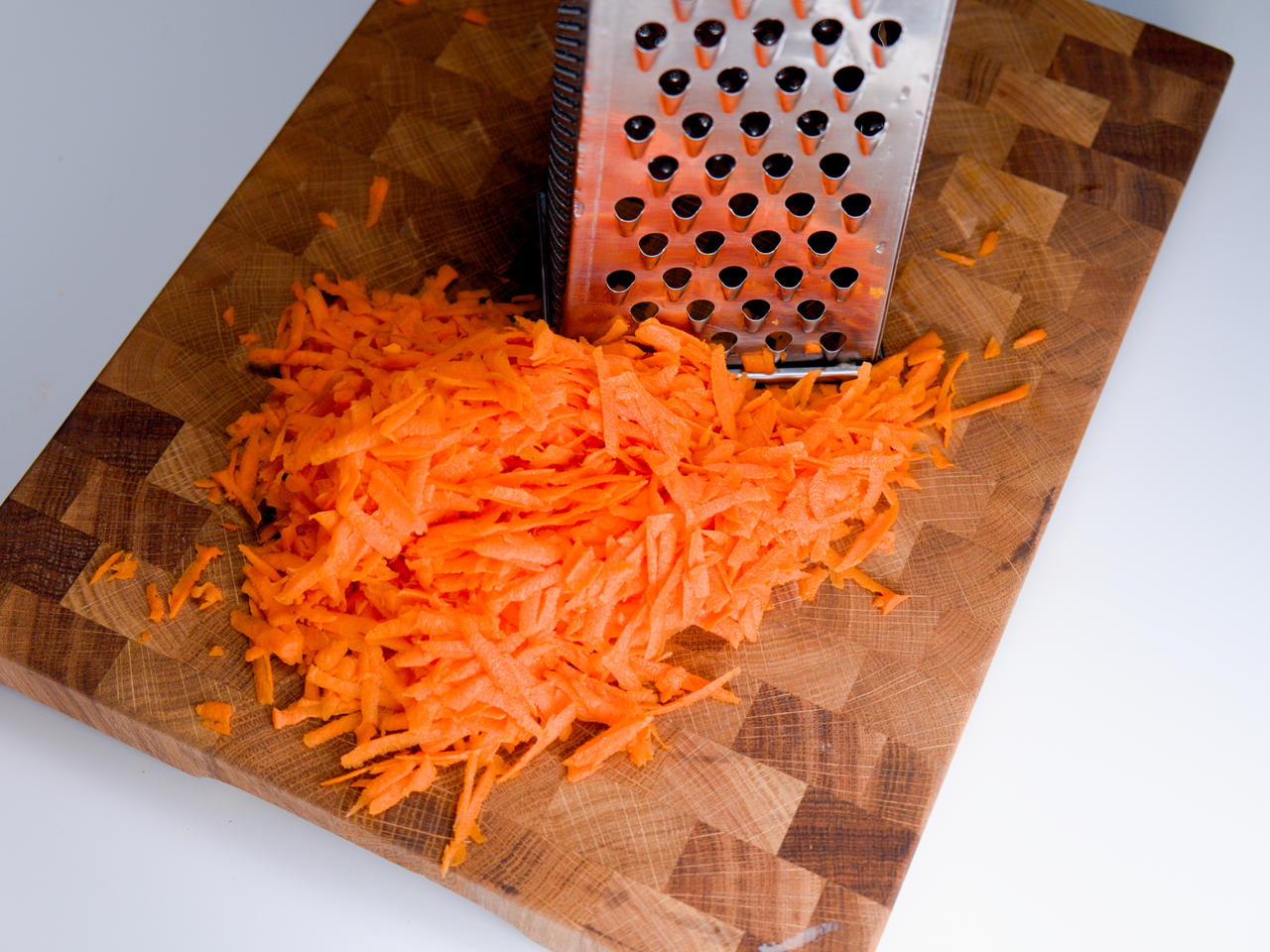 How to Grate Carrots Recipe | Ryan's Video | Craftlog