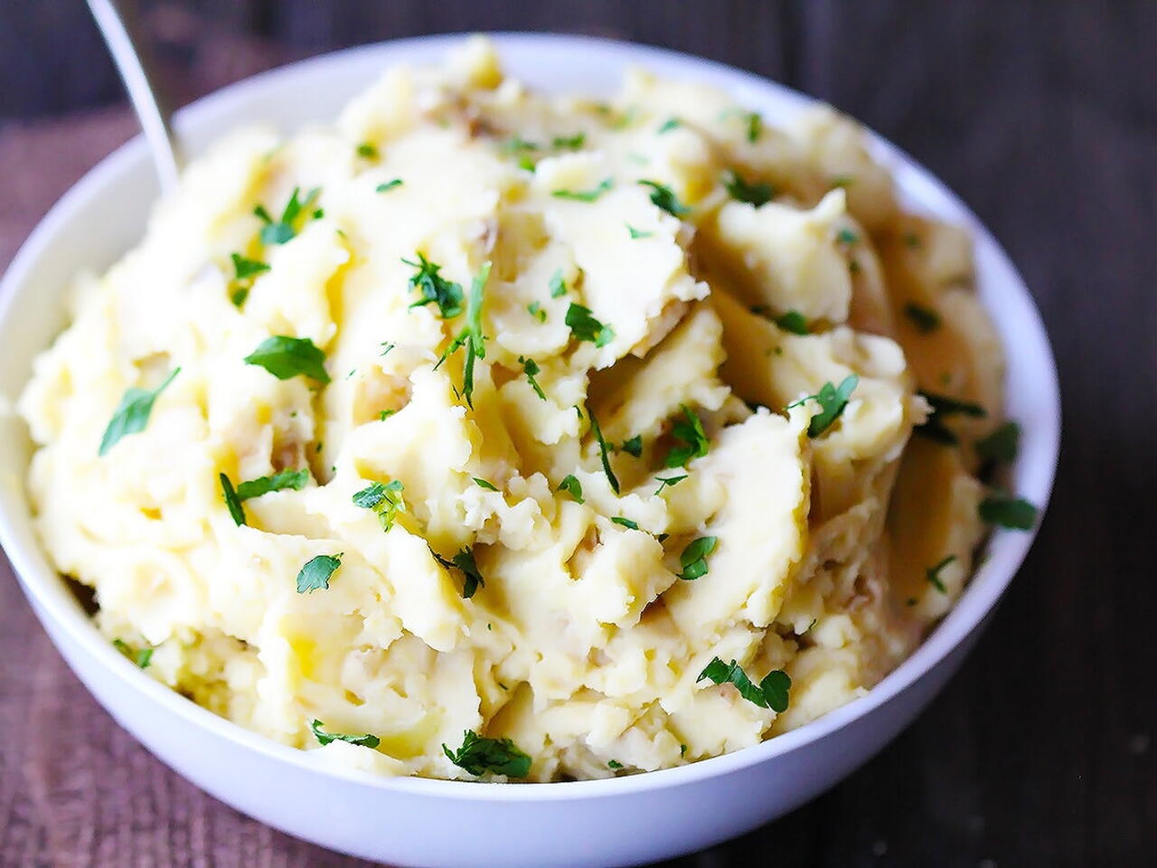 Как вкусно приготовить пюре. Картофель Mashed Potatoes MCCAIN. Пюре. Картофельное пюре на воде. Картофельное пюре с зеленью.