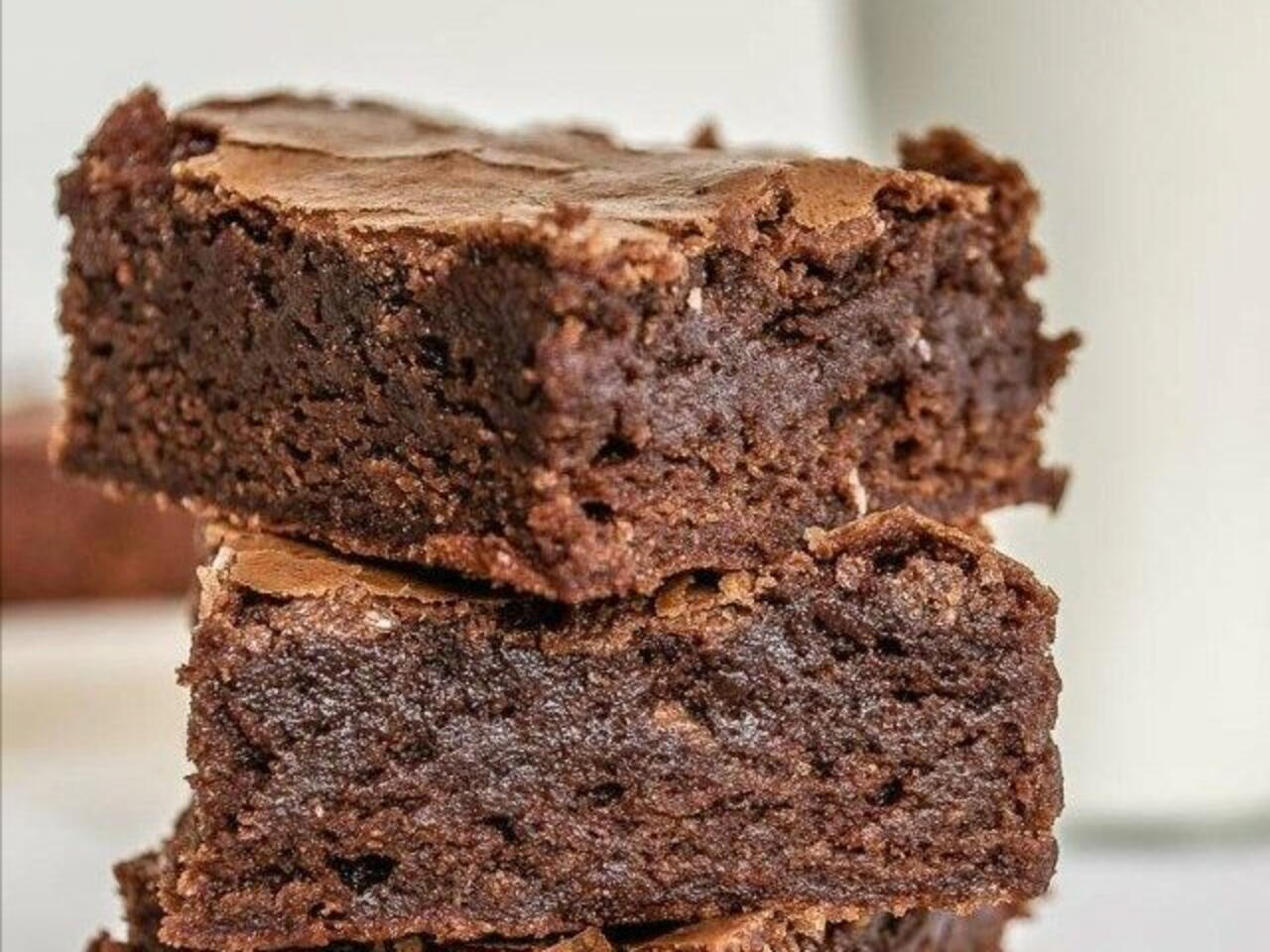 Receta de Brownies Con 2 Ingredientes | Video por Melissa | Craftlog