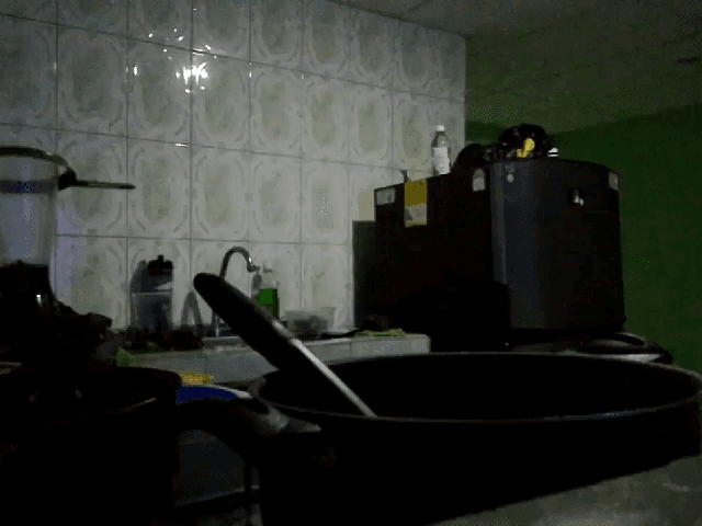 as que tengas a la mano, luego en la sarten sofries la cebolla con ajo, cuando ya esté doradita le hechas salsa de tomate una papeleta, luego de sofreír a fuego lento unos 3 minutos, hechas el pollo en trozos ya sazonado, subes un poco el fuego por 5 minutos y luego empiezas a hecharle la crema de leche el doble de la salsa de tomate, revuelve y esperas unos minutos (10min) le hechas peregil o silantro y revuelve y listo