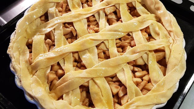 ierzch brązowym cukrem.